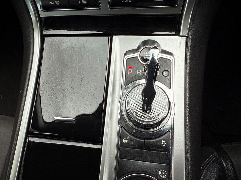 Jaguar XF 2.2d Sport Auto Euro 5 (s/s) 4dr 4dr Automatic 2025