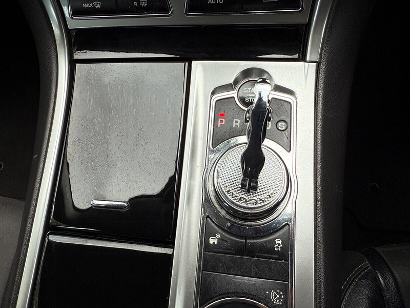 Jaguar XF 2.2d Sport Auto Euro 5 (s/s) 4dr 4dr Automatic 2026