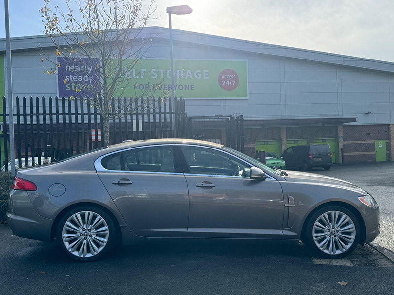 Jaguar XF 3.0d V6 Premium Luxury Auto Euro 5 4dr 4dr Automatic 2024