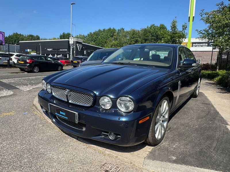 Jaguar XJ 2.7 TDVi Executive 4dr 4dr Automatic 2025