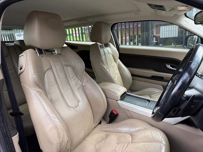 Land Rover Range Rover Evoque 2.2 SD4 Pure Auto 4WD Euro 5 3dr 3dr Automatic 2025