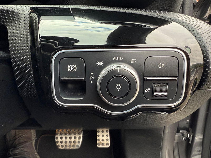 Mercedes-Benz A Class 1.3 A200 AMG Line 7G-DCT Euro 6 (s/s) 5dr 5dr Automatic 2025