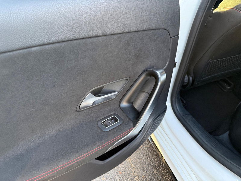 Mercedes-Benz A Class 1.5 A180d AMG Line (Executive) 7G-DCT Euro 6 (s/s) 5dr 5dr Automatic 2025