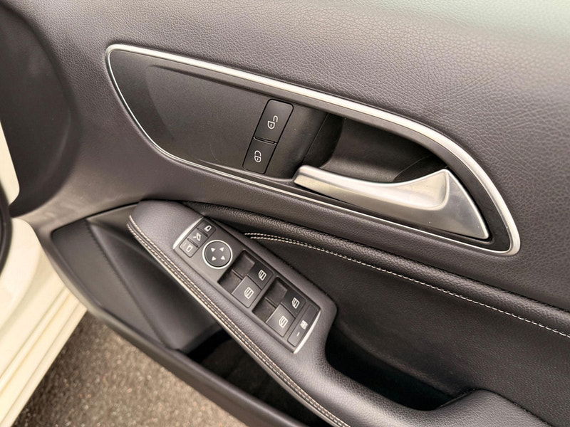 Mercedes-Benz A Class 2.1 A200d Sport (Premium) 7G-DCT Euro 6 (s/s) 5dr 5dr Automatic 2026