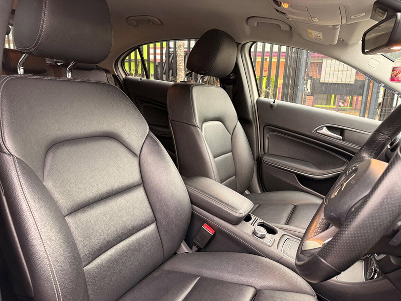 Mercedes-Benz A Class 2.1 A200d Sport (Premium) 7G-DCT Euro 6 (s/s) 5dr 5dr Automatic 2026