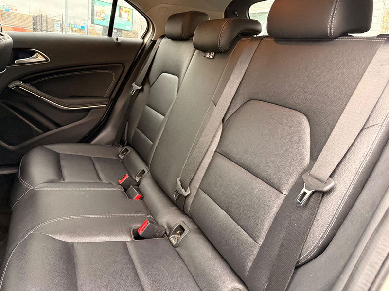 Mercedes-Benz A Class 2.1 A200d Sport (Premium) 7G-DCT Euro 6 (s/s) 5dr 5dr Automatic 2026