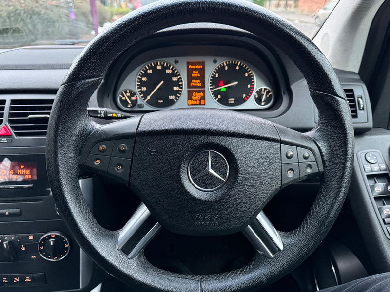 Mercedes-Benz B Class 1.7 B170 SE CVT 5dr 5dr Automatic 2025