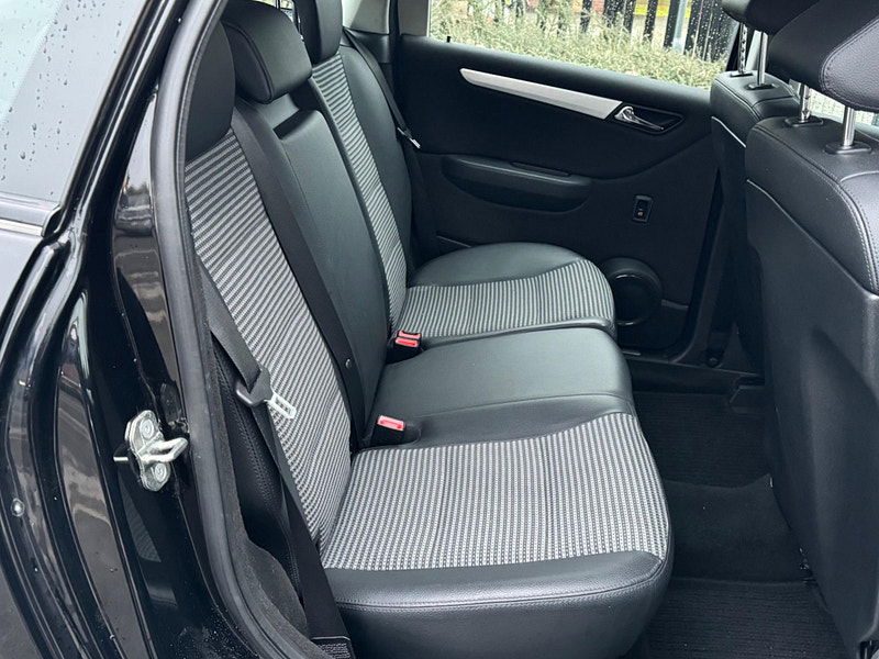 Mercedes-Benz B Class 1.7 B170 SE CVT 5dr 5dr Automatic 2025