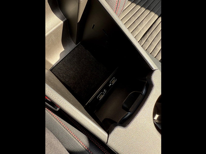 Mercedes-Benz B Class 2.1 B200d AMG Line (Premium Plus) 7G-DCT Euro 6 (s/s) 5dr 5dr Automatic 2026