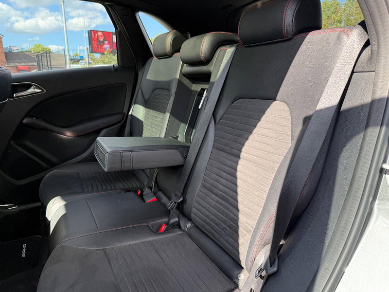 Mercedes-Benz B Class 2.1 B200d AMG Line (Premium Plus) 7G-DCT Euro 6 (s/s) 5dr 5dr Automatic 2026