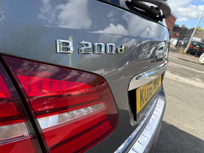 Mercedes-Benz B Class 2.1 B200d AMG Line (Premium Plus) 7G-DCT Euro 6 (s/s) 5dr 5dr Automatic 2026