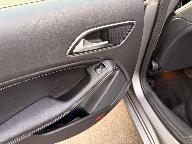 Mercedes-Benz CLA 2.1 CLA200d Sport Shooting Brake 7G-DCT Euro 6 (s/s) 5dr 5dr Automatic 2026