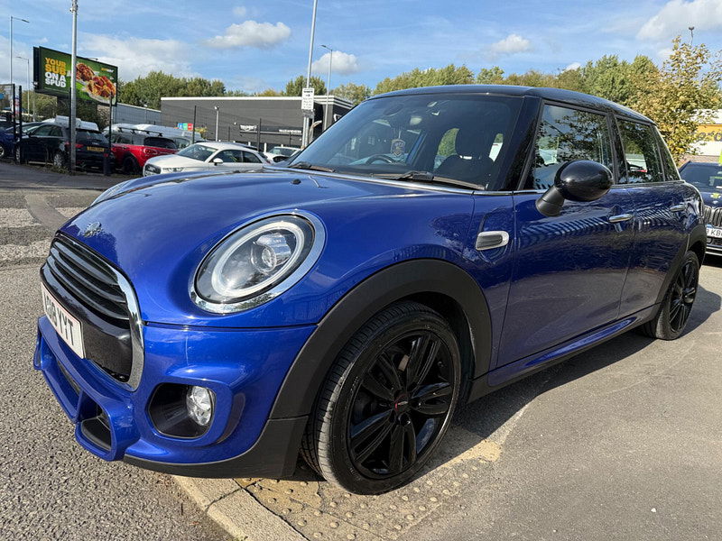 MINI Hatch 1.5 Cooper Steptronic Euro 6 (s/s) 5dr 5dr Automatic 2025