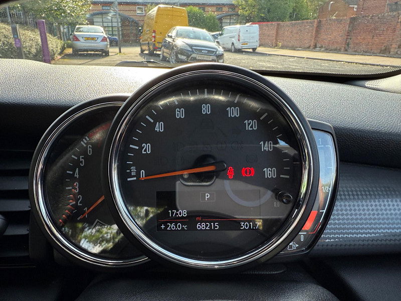 MINI Hatch 1.5 Cooper Steptronic Euro 6 (s/s) 5dr 5dr Automatic 2025
