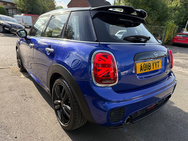 MINI Hatch 1.5 Cooper Steptronic Euro 6 (s/s) 5dr 5dr Automatic 2025