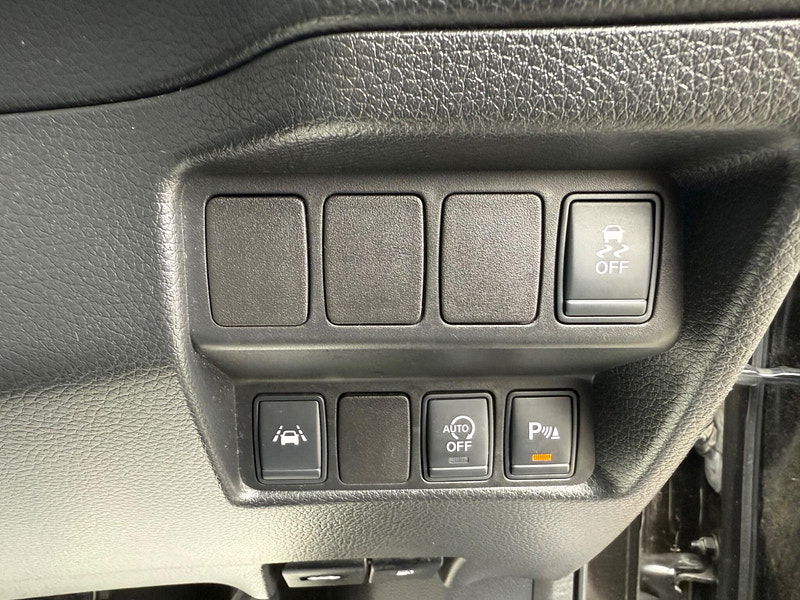 Nissan Qashqai 1.5 dCi Tekna 2WD Euro 5 (s/s) 5dr 5dr Manual 2025