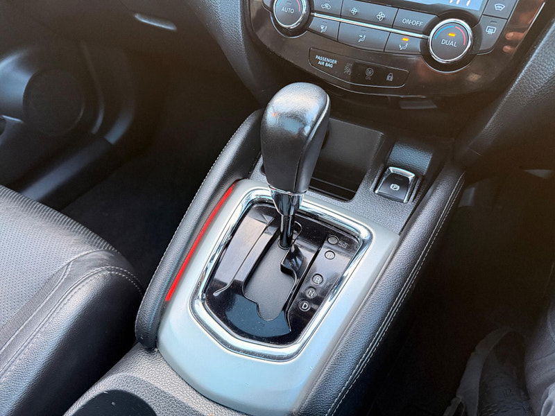 Nissan Qashqai 1.6 dCi Tekna XTRON 2WD Euro 5 (s/s) 5dr 5dr Automatic 2026