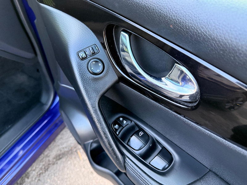 Nissan Qashqai 1.6 dCi Tekna XTRON 2WD Euro 5 (s/s) 5dr 5dr Automatic 2026