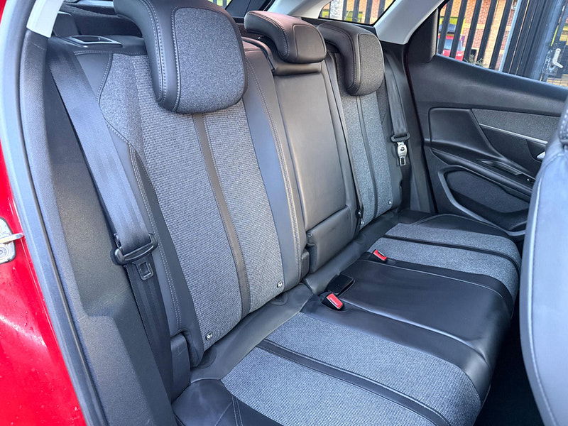 Peugeot 3008 1.6 BlueHDi Allure EAT Euro 6 (s/s) 5dr 5dr Automatic 2026