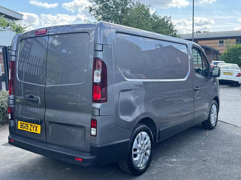 Renault Trafic 1.6 dCi 27 Sport Nav SWB Standard Roof Euro 6 5dr 4dr Manual 2025