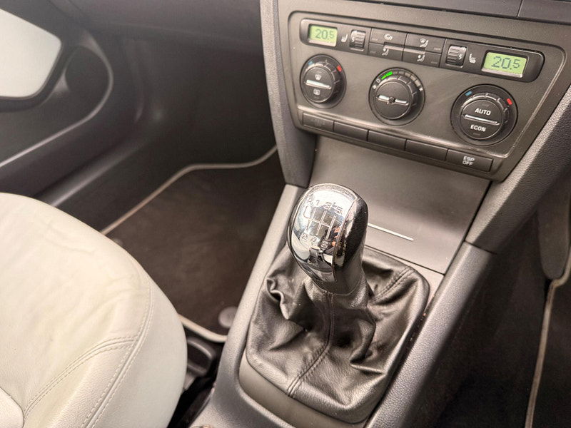 Skoda Octavia  5dr Manual 2026