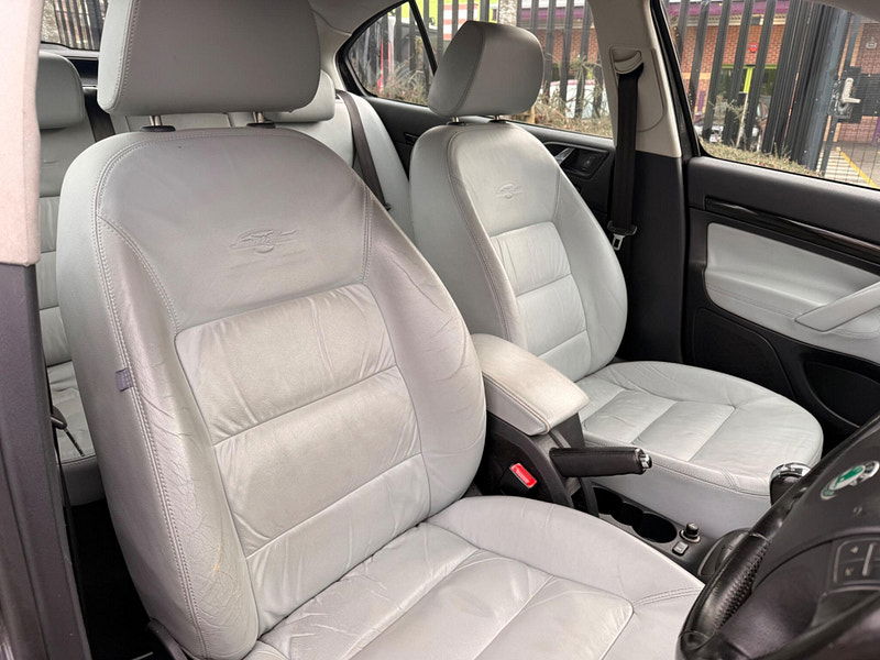 Skoda Octavia  5dr Manual 2026