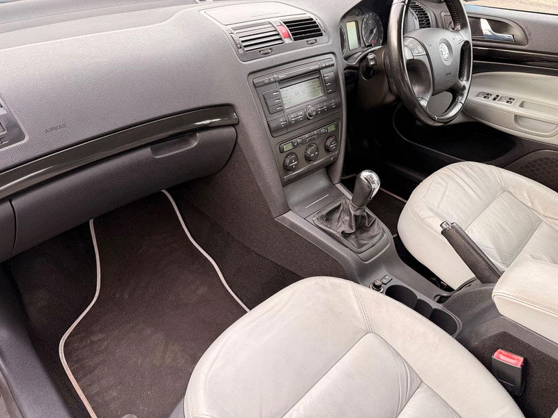 Skoda Octavia  5dr Manual 2026