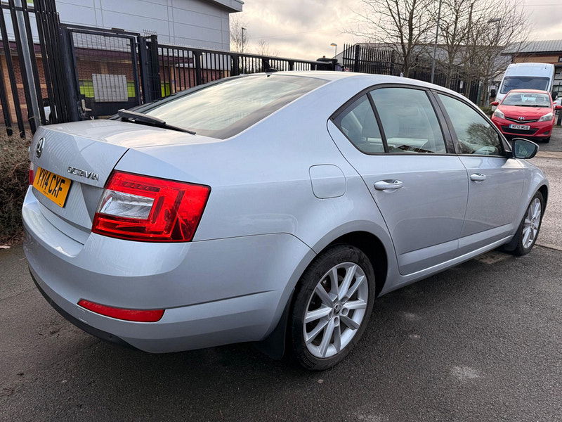 Skoda Octavia 2.0 TDI Elegance DSG Euro 5 (s/s) 5dr 5dr Automatic 2026