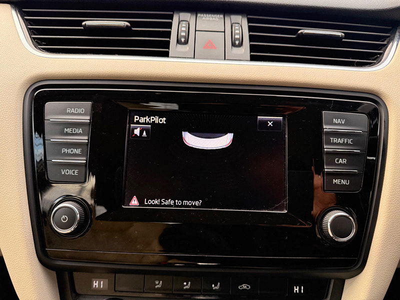 Skoda Octavia 2.0 TDI Elegance DSG Euro 5 (s/s) 5dr 5dr Automatic 2026