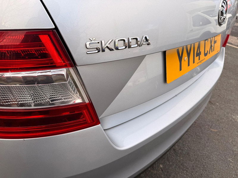 Skoda Octavia 2.0 TDI Elegance DSG Euro 5 (s/s) 5dr 5dr Automatic 2026