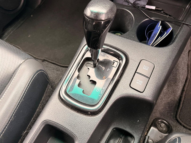 Toyota Hilux 2.8 D-4D Invincible X Auto 4WD Euro 6 (s/s) 4dr 4dr Automatic 2026