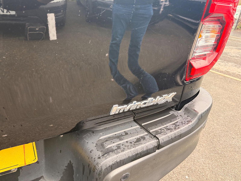 Toyota Hilux 2.8 D-4D Invincible X Auto 4WD Euro 6 (s/s) 4dr 4dr Automatic 2026