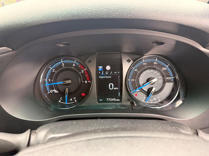 Toyota Hilux 2.8 D-4D Invincible X Auto 4WD Euro 6 (s/s) 4dr 4dr Automatic 2026