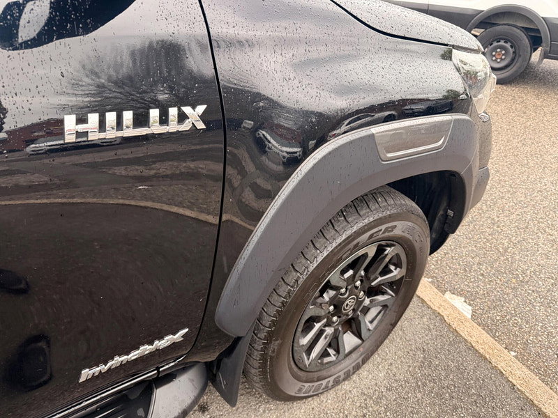 Toyota Hilux 2.8 D-4D Invincible X Auto 4WD Euro 6 (s/s) 4dr 4dr Automatic 2026