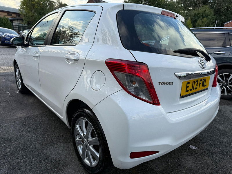 Toyota Yaris 1.33 Dual VVT-i TR Multidrive S Euro 5 5dr 5dr Automatic 2025