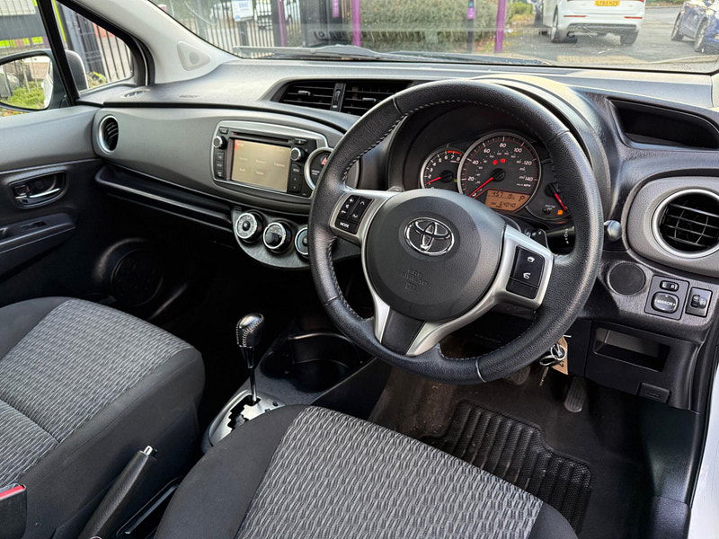 Toyota Yaris 1.33 Dual VVT-i TR Multidrive S Euro 5 5dr 5dr Automatic 2025