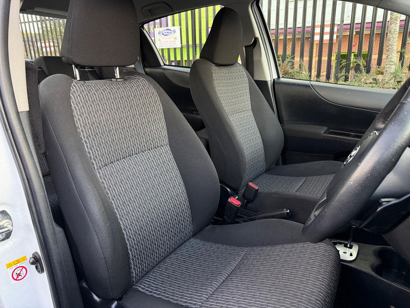 Toyota Yaris 1.33 Dual VVT-i TR Multidrive S Euro 5 5dr 5dr Automatic 2025