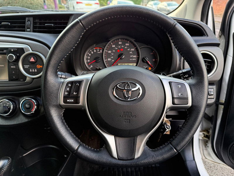 Toyota Yaris 1.33 Dual VVT-i TR Multidrive S Euro 5 5dr 5dr Automatic 2025