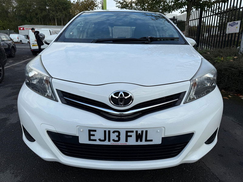 Toyota Yaris 1.33 Dual VVT-i TR Multidrive S Euro 5 5dr 5dr Automatic 2025