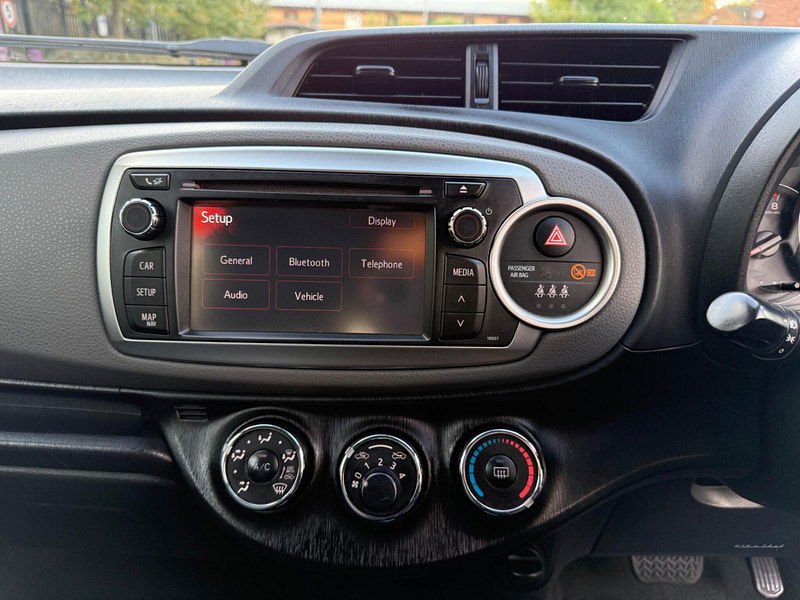 Toyota Yaris 1.33 Dual VVT-i TR Multidrive S Euro 5 5dr 5dr Automatic 2025