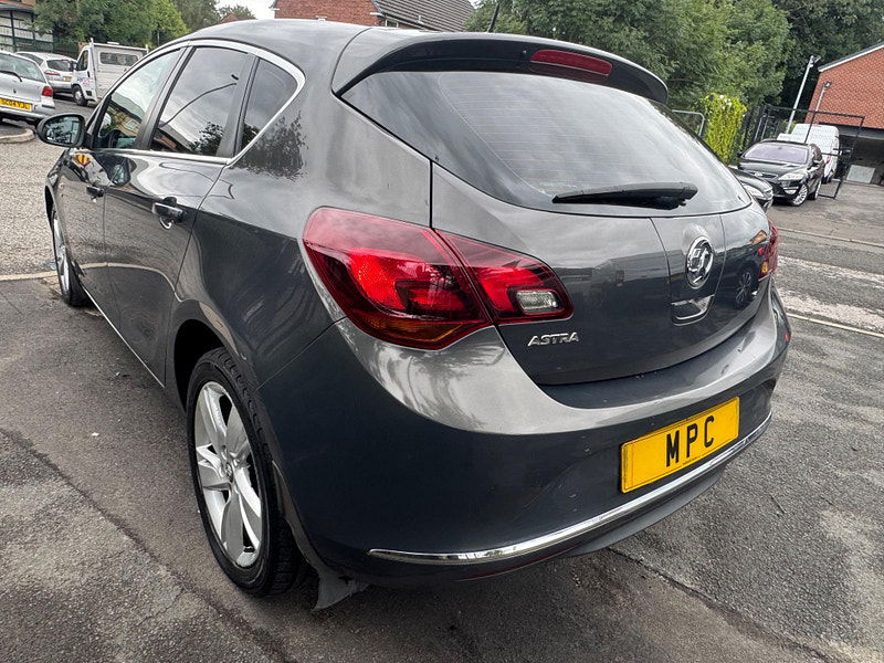 Vauxhall Astra 1.6 16v SRi Auto Euro 5 5dr 5dr Automatic 2025