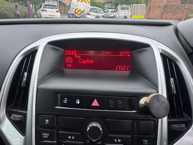 Vauxhall Astra 1.6 16v SRi Auto Euro 5 5dr 5dr Automatic 2025