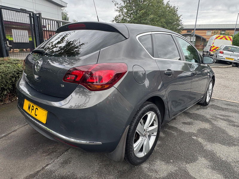 Vauxhall Astra 1.6 16v SRi Auto Euro 5 5dr 5dr Automatic 2025