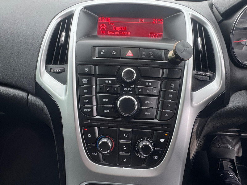 Vauxhall Astra 1.6 16v SRi Auto Euro 5 5dr 5dr Automatic 2025