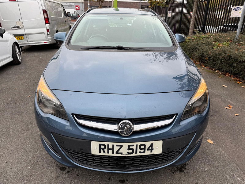 Vauxhall Astra 1.6 16V Tech Line Sports Tourer Auto Euro 5 5dr 5dr Automatic 2025
