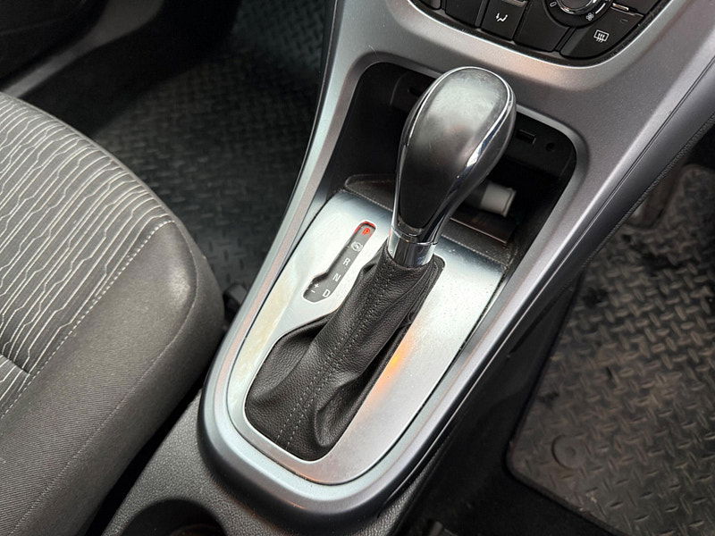 Vauxhall Astra 1.6 16V Tech Line Sports Tourer Auto Euro 5 5dr 5dr Automatic 2025