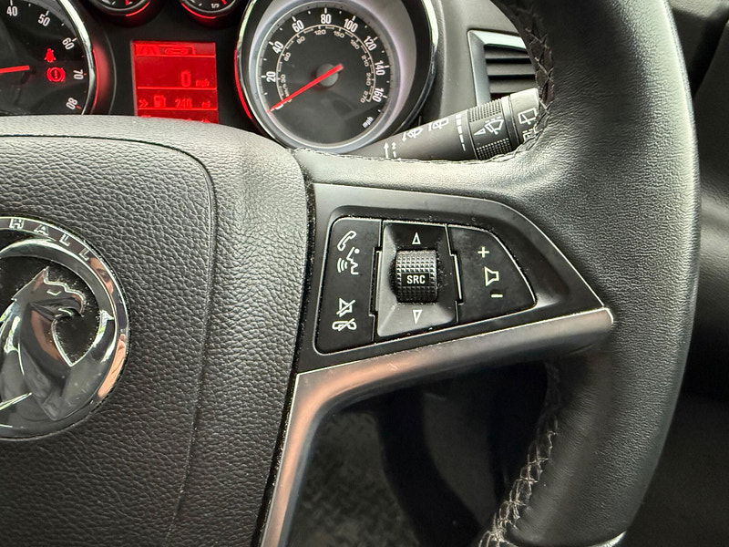 Vauxhall Astra 1.6 16V Tech Line Sports Tourer Auto Euro 5 5dr 5dr Automatic 2025