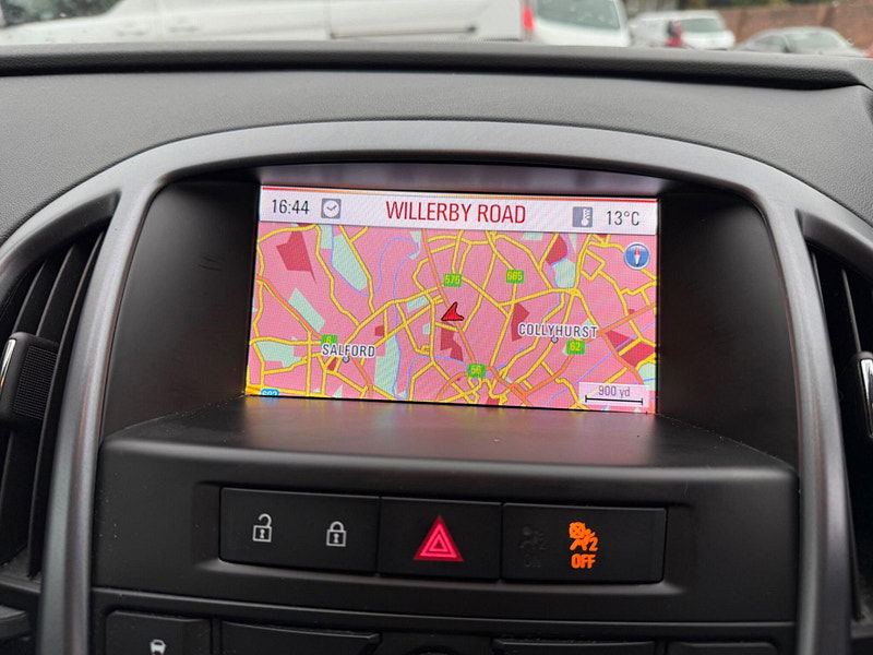 Vauxhall Astra 1.6 16V Tech Line Sports Tourer Auto Euro 5 5dr 5dr Automatic 2025