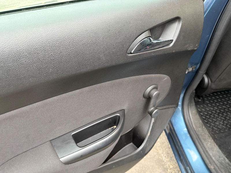 Vauxhall Astra 1.6 16V Tech Line Sports Tourer Auto Euro 5 5dr 5dr Automatic 2025