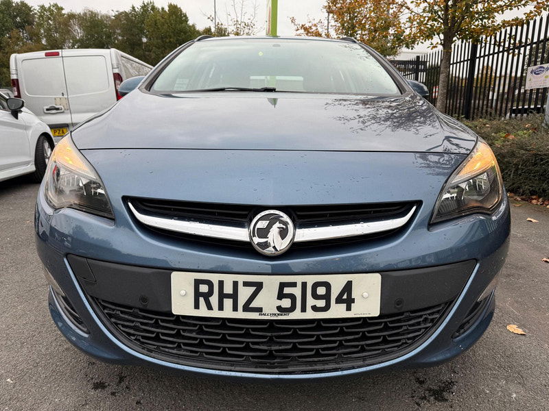Vauxhall Astra 1.6 16V Tech Line Sports Tourer Auto Euro 5 5dr 5dr Automatic 2025